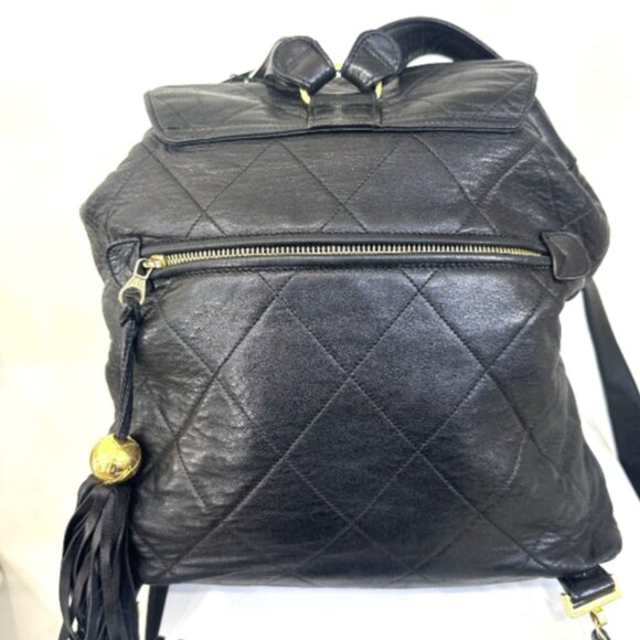 CHANEL Matelasse - Black Lambskin Backpack Tassel drawstring Gold hardware - Picture 3 of 12